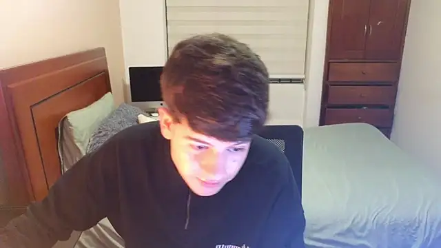 Snapshot of tightncuteass chatting on 09.25.25 tightncuteass online show from 09.25.25