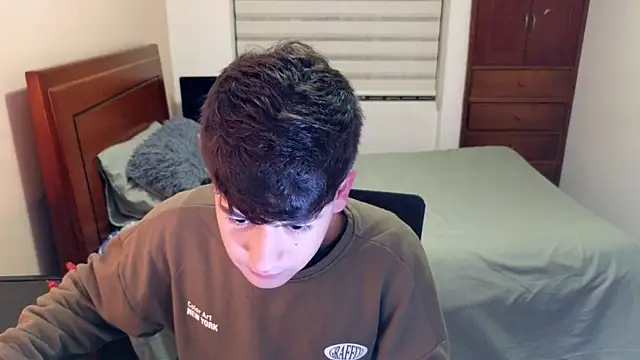 Snapshot of tightncuteass chatting on 10.28.25 tightncuteass online show from 10.28.25