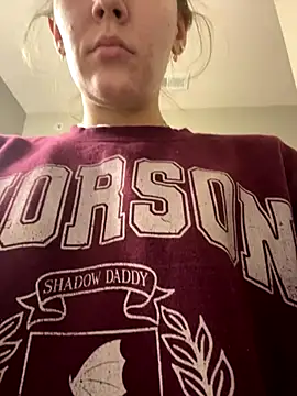 Snapshot of AllesandraLove chatting on 10.02.25 AllesandraLove online show from 10.02.25