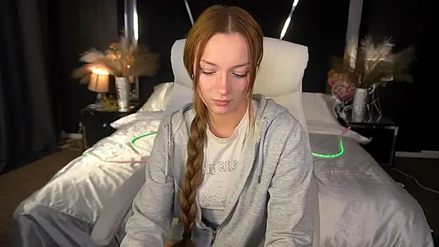 FoxyMayy online show from 11.09.25