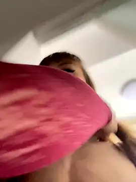 BabyBee  online show from 09.24.25