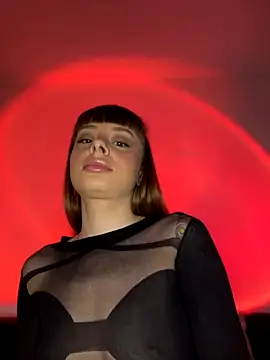 BabyBee  online show from 11.20.25