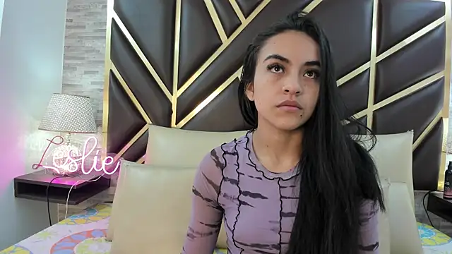 Leslie Bussh  online show from 02.21.26