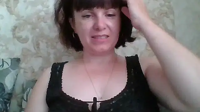 Snapshot of SecretSienna_ chatting on 09.21.25 SecretSienna online show from 09.21.25