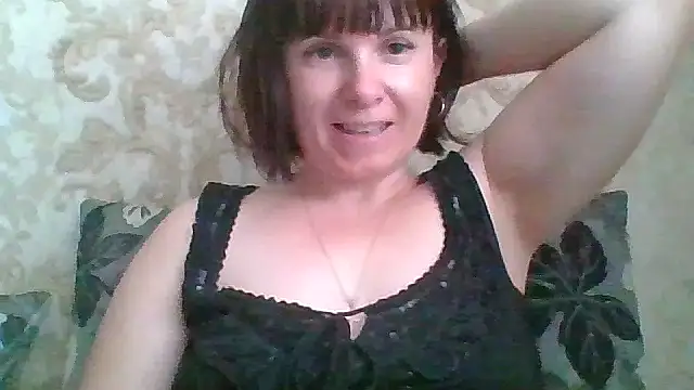 Snapshot of SecretSienna_ chatting on 09.23.25 SecretSienna online show from 09.23.25