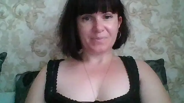 Snapshot of SecretSienna_ chatting on 09.29.25 SecretSienna online show from 09.29.25