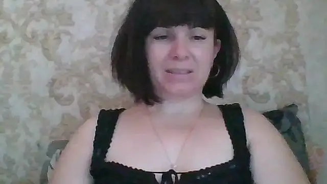Snapshot of SecretSienna_ chatting on 10.17.25 SecretSienna online show from 10.17.25