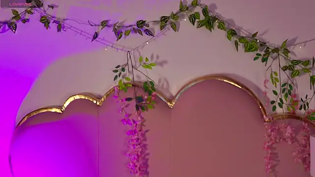 Lauuu2007 online show from 04.22.26