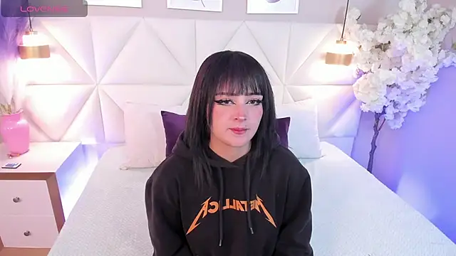 Adara  carter  online show from 12.15.25