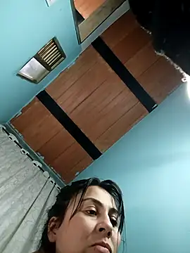 vanessa-titisM online show from 11.28.25