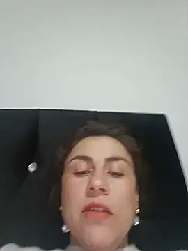 Snapshot of vanessa-titisM chatting on 06.04.26 vanessa-titisM online show from 06.04.26