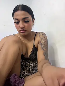 Teens latin19 online show from 11.28.25