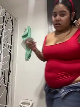 Snapshot of Anabelle_00_ chatting on 12.14.25 Anabelle 00 online show from 12.14.25