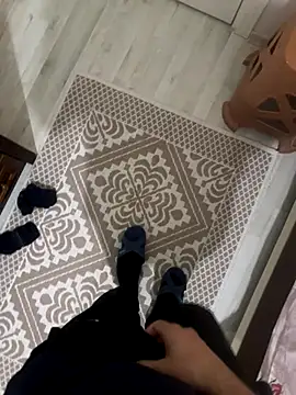 Snapshot of LAZ3R1 chatting on 11.18.25 LAZ3R1 online show from 11.18.25