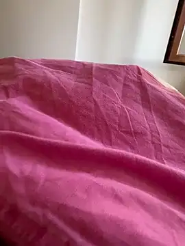 Snapshot of LAZ3R1 chatting on 11.21.25 LAZ3R1 online show from 11.21.25