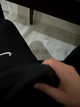 Snapshot of LAZ3R1 chatting on 11.23.25 LAZ3R1 online show from 11.23.25