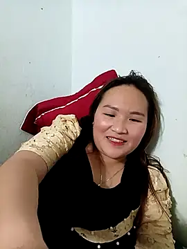 Snapshot of Tamara-a chatting on 02.05.26 Tamara-a online show from 02.05.26