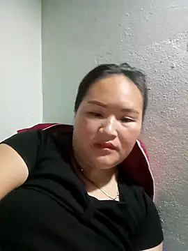 Snapshot of Tamara-a chatting on 02.22.26 Tamara-a online show from 02.22.26