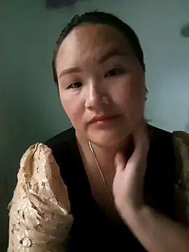 Snapshot of Tamara-a chatting on 02.28.26 Tamara-a online show from 02.28.26