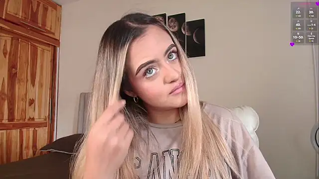 MaryMoon  online show from 04.09.26