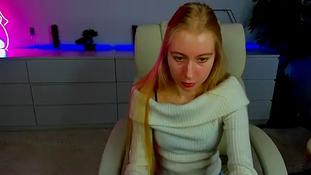 Alina Blonde online show from 10.26.25