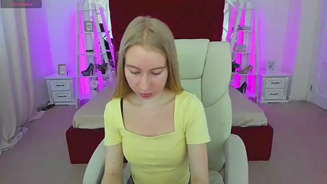 Alina Blonde online show from 06.02.26