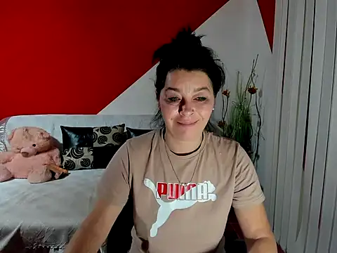Snapshot of Soffy_Skye chatting on 09.20.25 Soffy Skye online show from 09.20.25