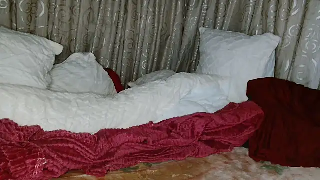 Snapshot of Bustyboobs02xx chatting on 02.10.26 Bustyboobs02xx online show from 02.10.26