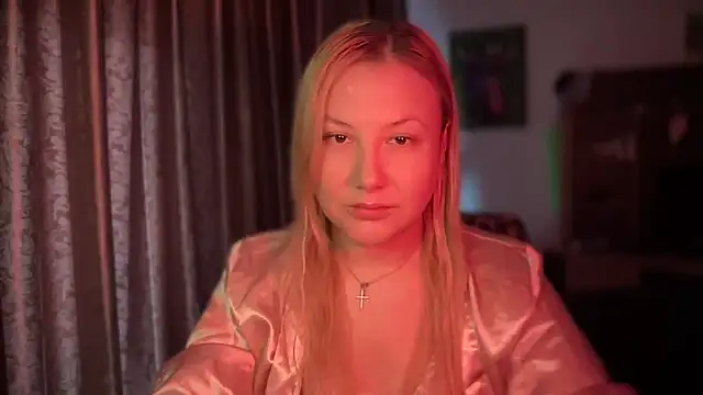 BikiHellena online show from 11.13.25