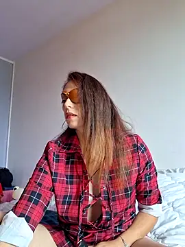 Snapshot of ChouqxxxCoreleone chatting on 10.14.25 ChouqxxxCoreleone online show from 10.14.25