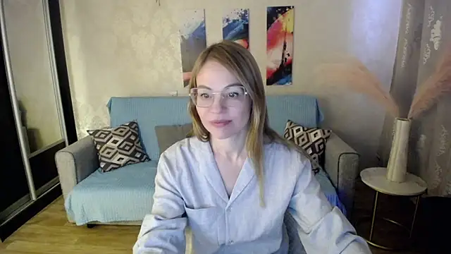 shy hot cat online show from 11.20.25