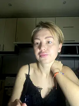 MartaLuna  online show from 11.21.25