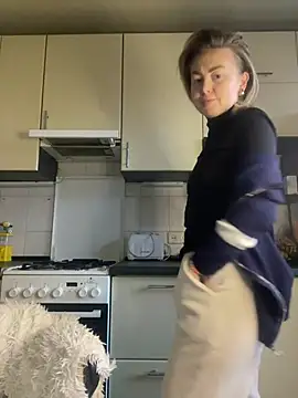 MartaLuna  online show from 02.04.26