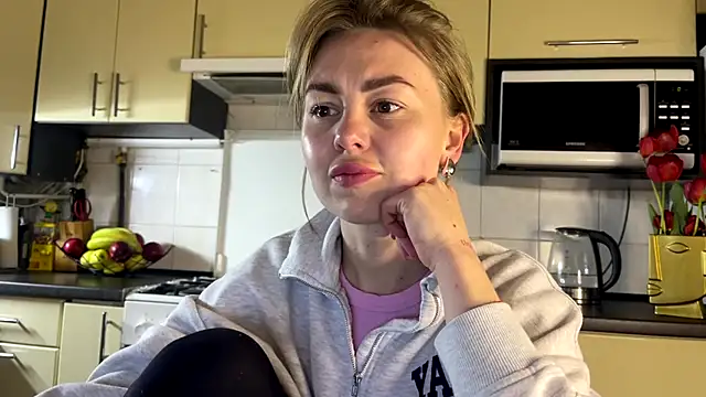 MartaLuna  online show from 04.18.26