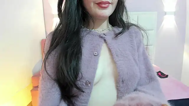 Snapshot of Ashleypetit chatting on 09.16.25 Ashleypetit online show from 09.16.25
