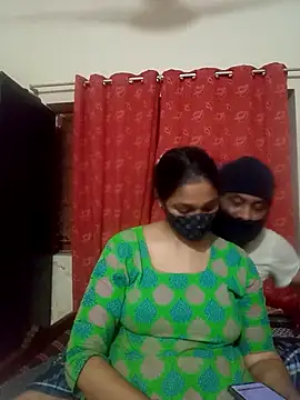 Snapshot of Floweryhotvabi chatting on 03.23.26 Floweryhotvabi online show from 03.23.26