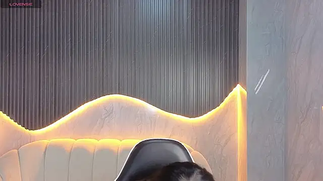 Maia Tx online show from 11.19.25