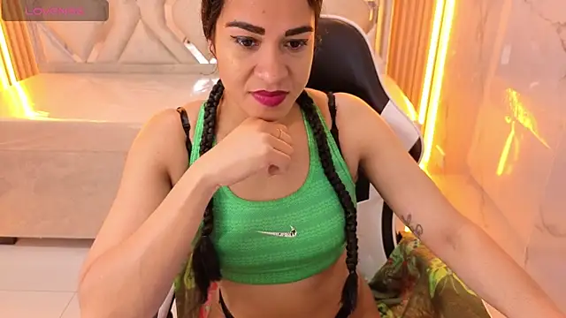 Maia Tx online show from 12.04.25