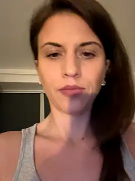 ScarlettNoirr online show from 11.16.25