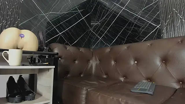 mistress angell  online show from 10.17.25