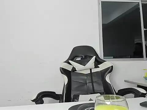 EL VENEZOLANO 22CM online show from 02.05.26