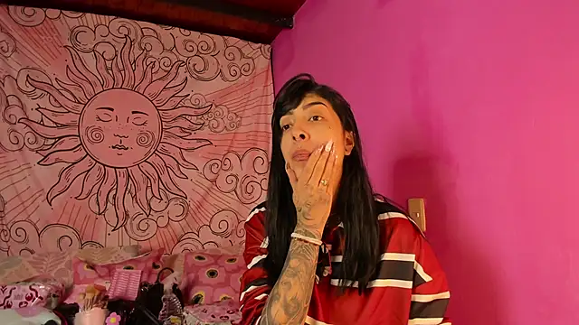 Snapshot of Missmoonstar chatting on 09.24.25 Missmoonstar online show from 09.24.25