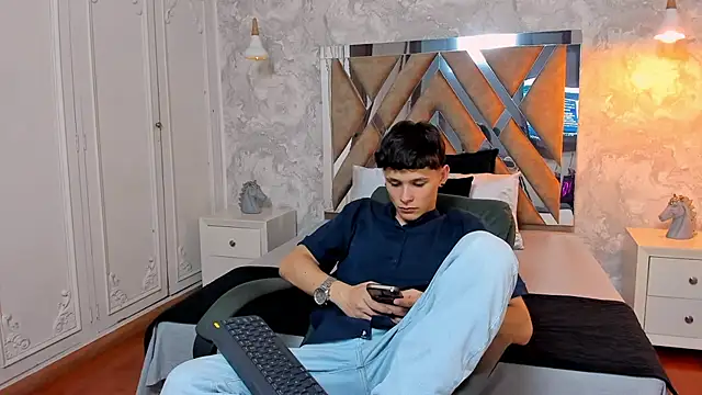 kraven lust online show from 10.28.25