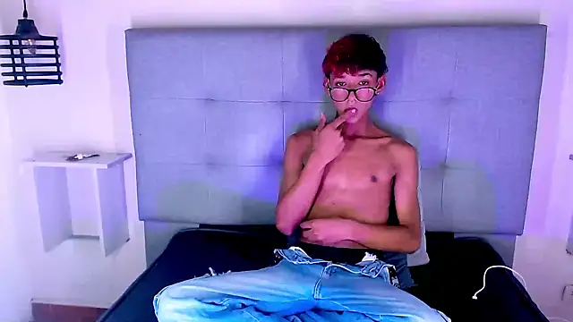 Billie Turner  online show from 09.19.25