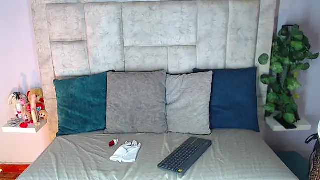 Billie Turner  online show from 10.15.25