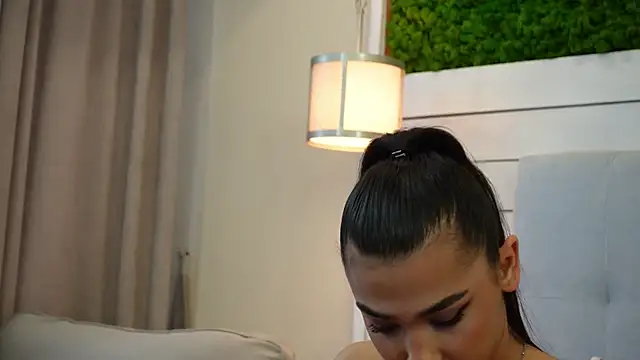 MyaMuse online show from 11.12.25