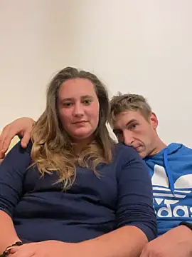 Snapshot of CurvySabrina chatting on 09.22.25 CurvySabrina online show from 09.22.25