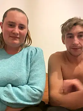 Snapshot of CurvySabrina chatting on 10.09.25 CurvySabrina online show from 10.09.25