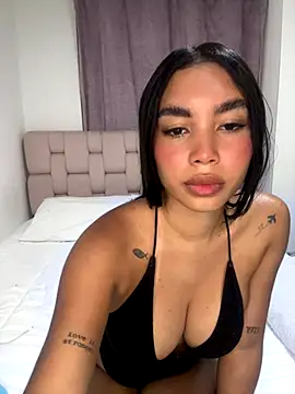 karolaalcendra online show from 09.27.25