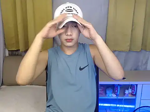 Snapshot of mr_chandy chatting on 09.17.25 mr chandy online show from 09.17.25